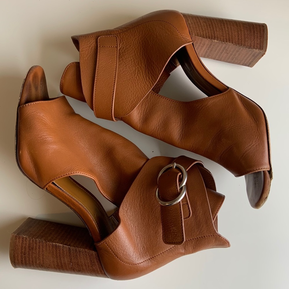 Chloe Millie Peep Toe Buckle Stacked Heel Sandal - Picture 8 of 14